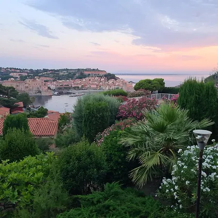 Vue De Carte Postale Et Piscine ! Διαμέρισμα